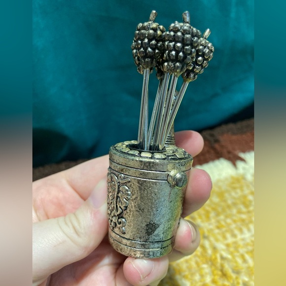 Cocktail Appetizer Grape Wine Food Metal Picks - Set of 6 - Picture 10 of 16